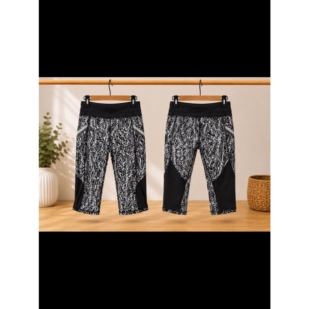 lululemon athletica Black & White Patterned Capris size 8